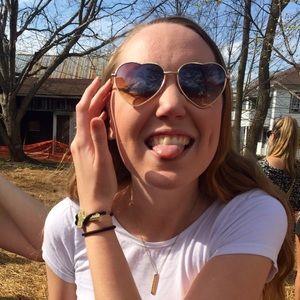 Meet your Posher, Sara